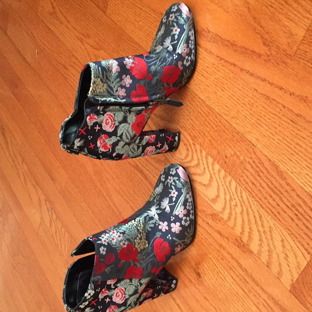 Sam Edelman Bootie - Picture 6 of 8